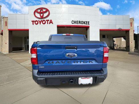 Used 2024 Ford Maverick Lariat FWD image 6