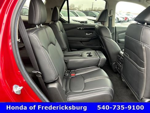 Certified 2025 Honda Pilot Touring image 40