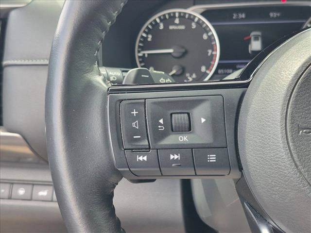 Used 2022 Nissan Pathfinder SL FWD image 10