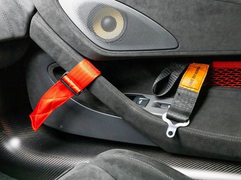 Used 2020 McLaren 620R image 37