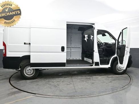 Used 2025 RAM ProMaster 2500 w/ Convenience Group FWD image 45