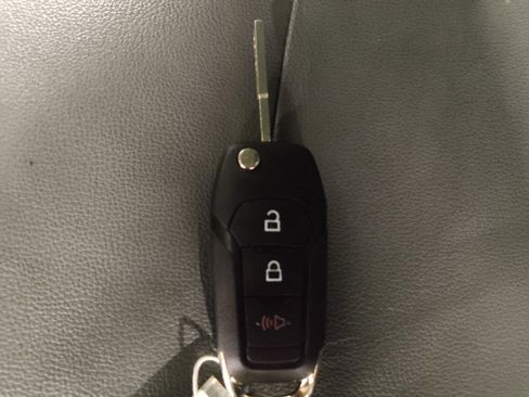 Used 2022 Ford F150 XL w/ Equipment Group 101A High AWD/4WD image 32