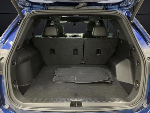 Used 2023 Chevrolet Equinox RS w/ RS Leather Package image 16