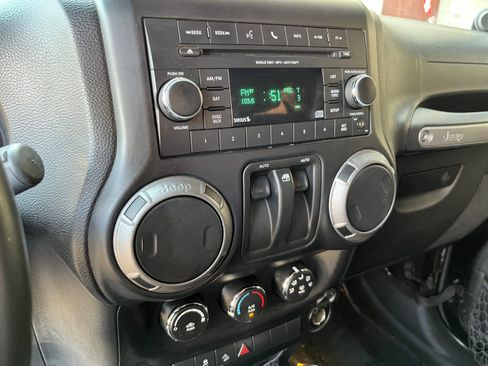 Used 2014 Jeep Wrangler Sport w/ Quick Order Package 24S AWD/4WD image 28