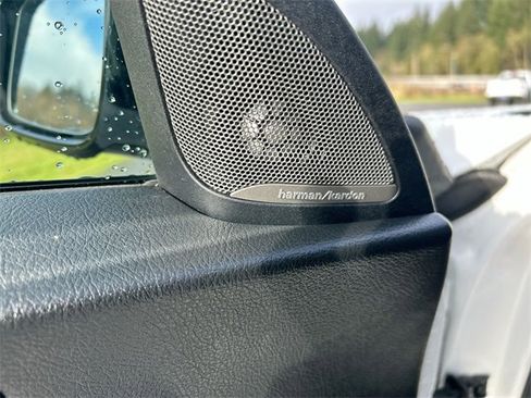 Used 2020 BMW 230i Convertible w/ M Sport Package image 23