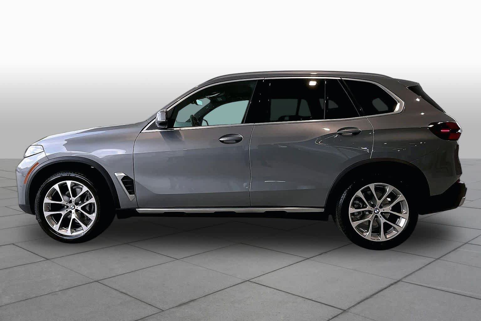 Used 2026 BMW X5 sDrive40i RWD image 32