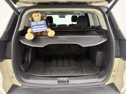 Used 2018 Ford Escape SEL image 10