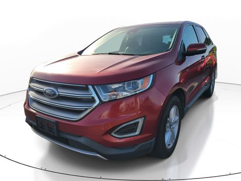 Used 2018 Ford Edge SEL w/ Equipment Group 201A AWD/4WD image 3
