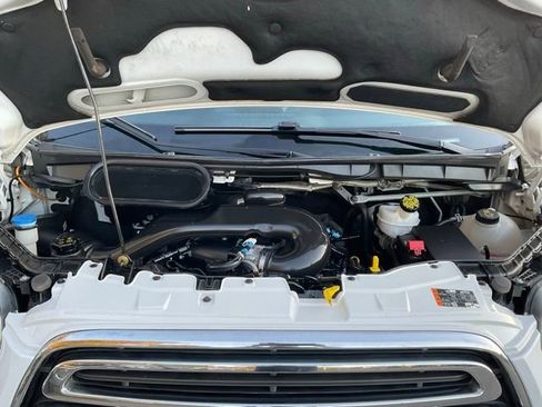 Used 2016 Ford Transit 150 XLT image 9