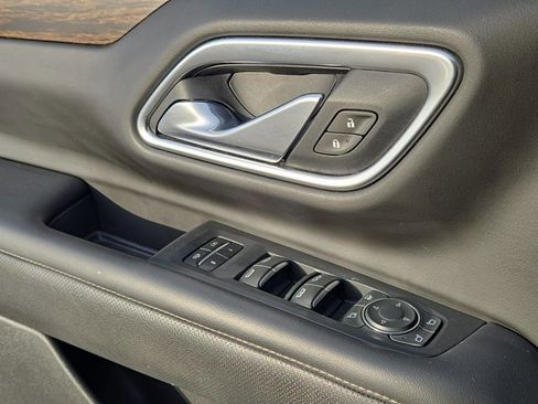 Used 2021 Chevrolet Tahoe Premier w/ Premium Package image 20