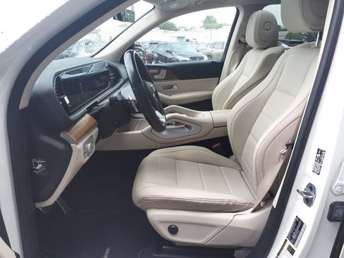 Used 2023 Mercedes-Benz GLS 450 4MATIC image 18