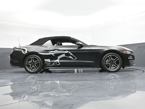 Used 2022 Ford Mustang Premium image 27
