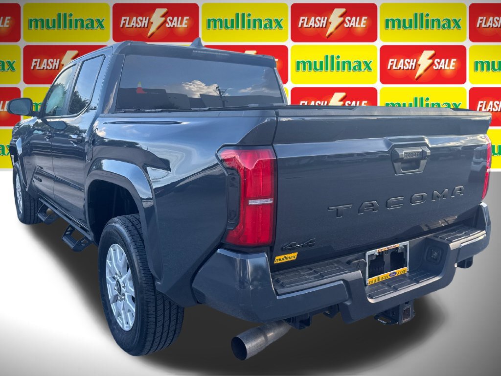 Used 2025 Toyota Tacoma SR5 AWD/4WD image 7