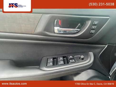 Used 2017 Subaru Outback 2.5i Limited image 25