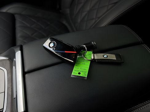 Used 2024 BMW X5 M60i AWD/4WD image 32