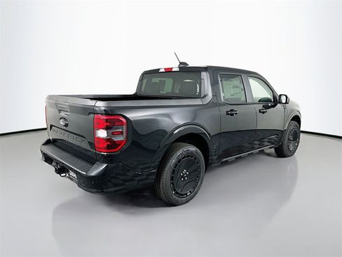 New 2025 Ford Maverick Lobo image 7