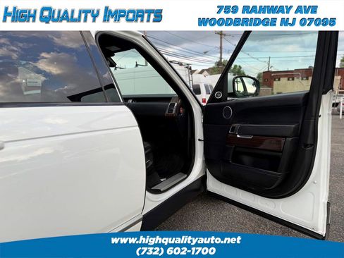 Used 2013 Land Rover Range Rover HSE AWD/4WD image 22