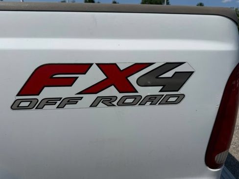 Used 2006 Ford F250 XL AWD/4WD image 8