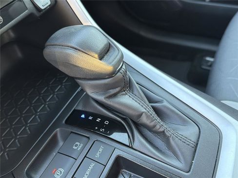 Used 2024 Toyota RAV4 XLE w/ Convenience Package image 31