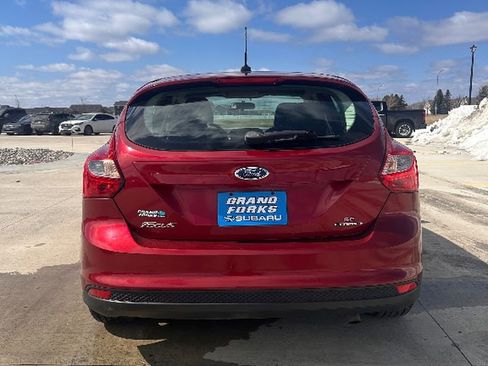 Used 2014 Ford Focus SE image 6