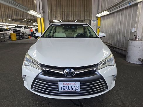 Used 2017 Toyota Camry XLE w/ Advanced Technology Package FWD image 2
