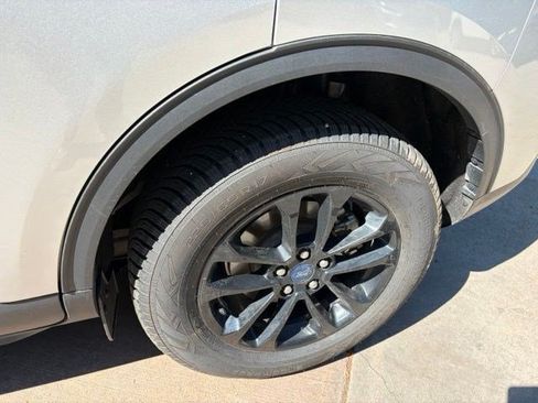 Certified 2020 Ford Escape SE Sport AWD/4WD image 9