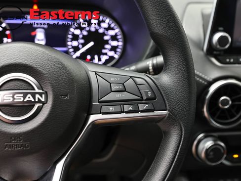 Used 2025 Nissan Sentra SV FWD image 16