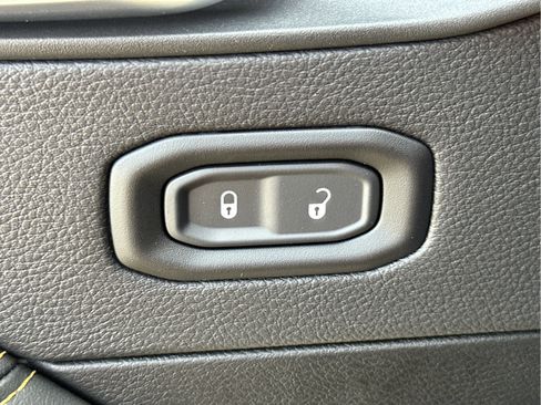 New 2025 Jeep Wrangler Sahara w/ Safety Group image 34