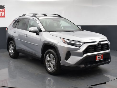 Used 2023 Toyota RAV4 XLE w/ Convenience Package AWD/4WD image 6