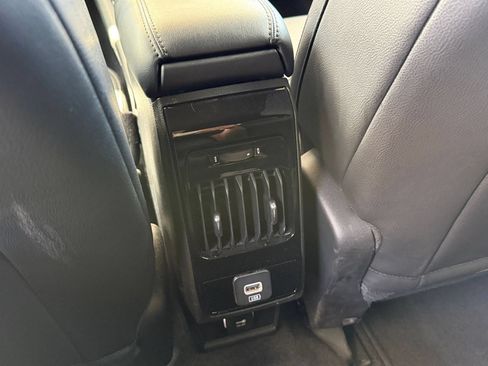 Used 2025 Jeep Compass Latitude AWD/4WD image 23