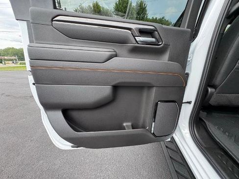 New 2025 GMC Sierra 2500 AT4 w/ AT4 Premium Plus Package image 35