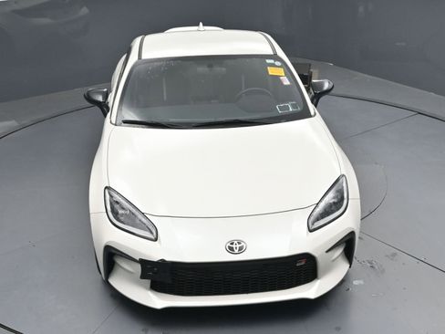 Certified 2024 Toyota GR86 Premium image 31