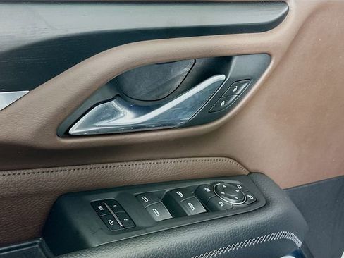 Used 2021 GMC Yukon Denali image 18