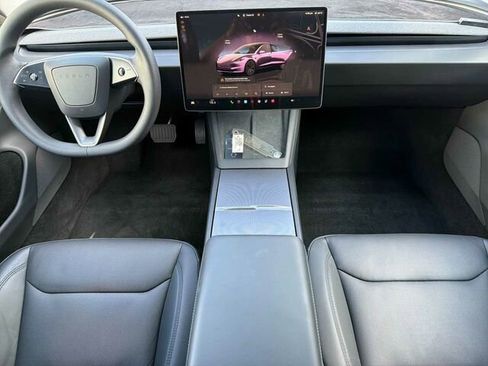 Used 2024 Tesla Model 3 Standard Range RWD image 17