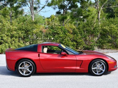 Used 2012 Chevrolet Corvette Coupe w/ 3LT Preferred Equipment Group RWD image 27