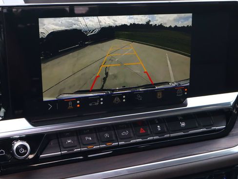 Used 2026 GMC Sierra 1500 SLT RWD image 29