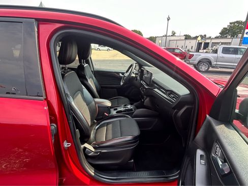 Used 2023 Ford Escape ST-Line w/ Tech Pack #1 AWD/4WD image 15
