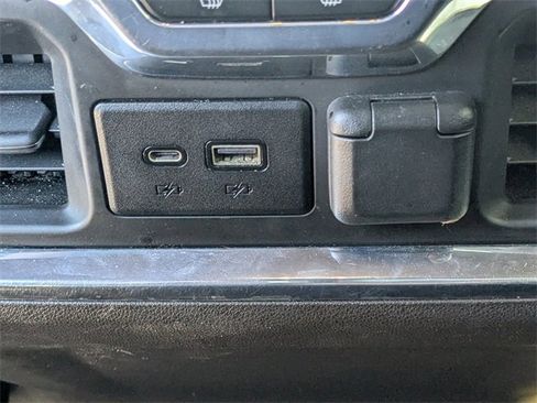 Used 2020 GMC Sierra 2500 Denali w/ Technology Package image 10