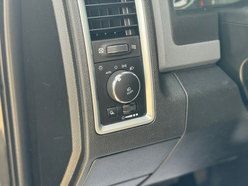 Used 2018 RAM 1500 Big Horn AWD/4WD image 25