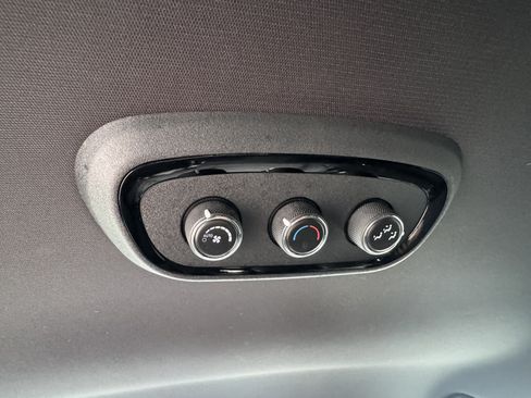 Used 2025 Dodge Durango GT AWD/4WD image 25