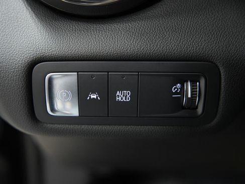Used 2025 Chevrolet Blazer EV RS AWD/4WD image 32