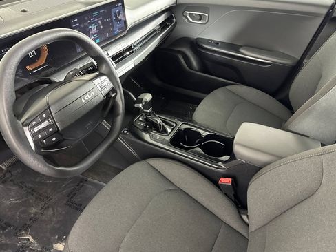 Used 2025 Kia K4 FWD image 7