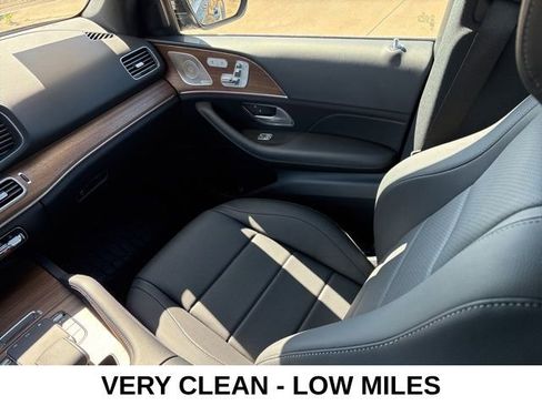 Used 2025 Mercedes-Benz GLE 350 4MATIC image 17