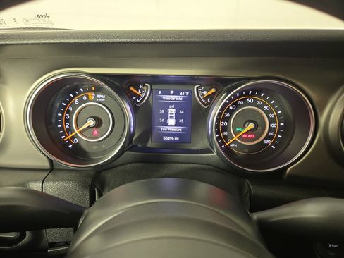 Used 2021 Jeep Gladiator Sport image 17