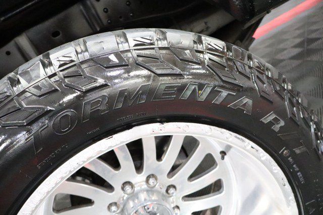 Used 2014 Ford F250 Platinum w/ FX4 Off-Road Package AWD/4WD image 94