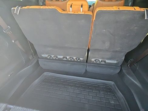 Used 2023 Chrysler Pacifica Pinnacle AWD/4WD image 11