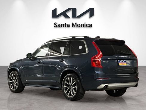 Used 2018 Volvo XC90 T5 Momentum image 3