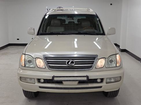Used 2004 Lexus LX 470 4WD image 2