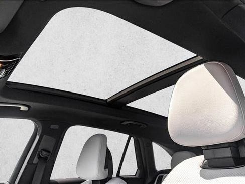 New 2026 Mercedes-Benz GLC 300 4MATIC image 10