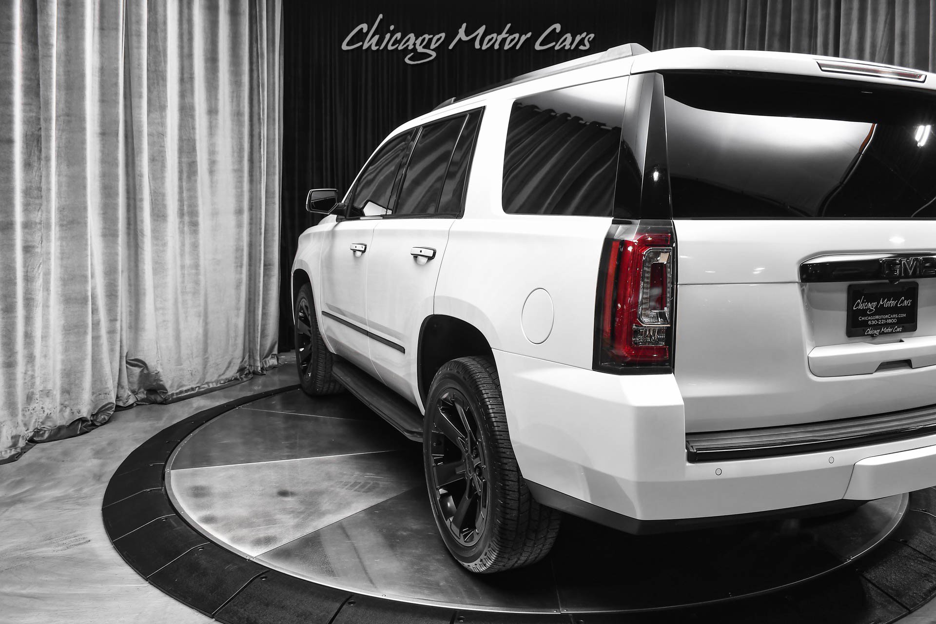 Used 2017 GMC Yukon Denali w/ Open Road Package AWD/4WD image 43